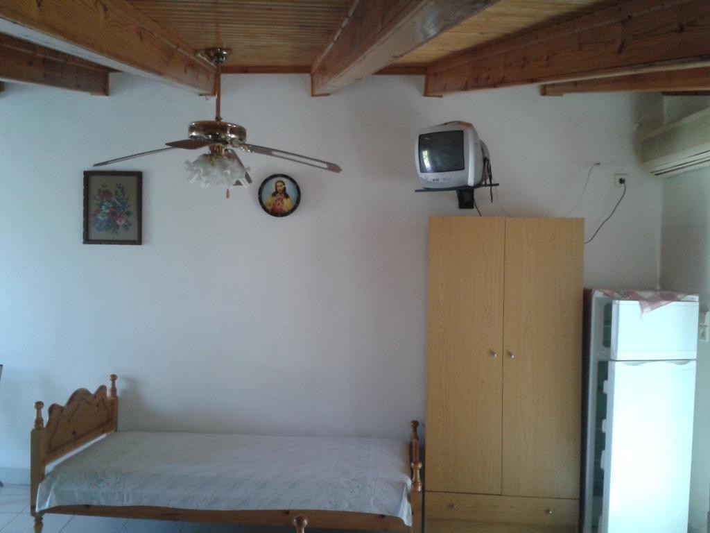 Efterpi Aggeli Appartement Loutrópolis Thermís Kamer foto